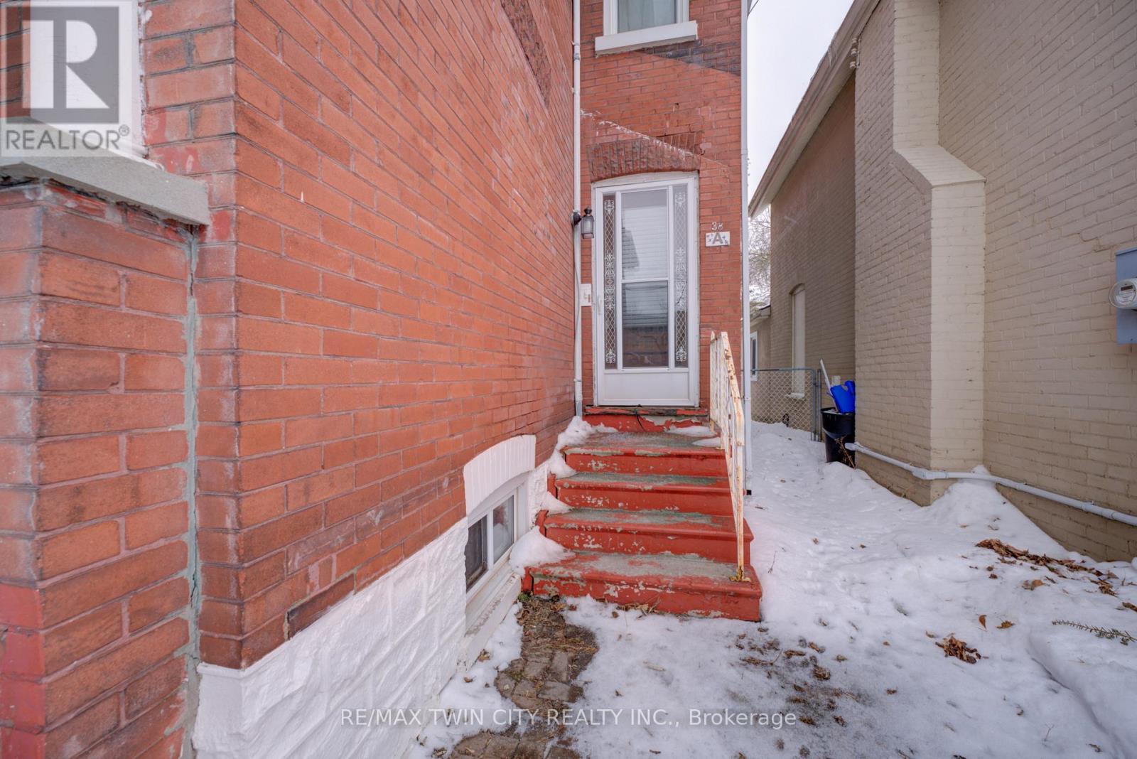 38 Nelson Street, Brantford, Ontario  N3T 2M8 - Photo 14 - X12793414