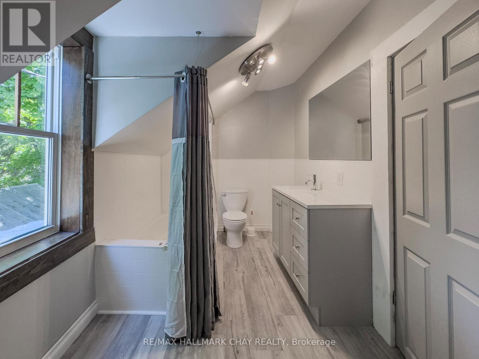 635 First Street S, Gravenhurst, Ontario  P1P 1K1 - Photo 14 - X12793448