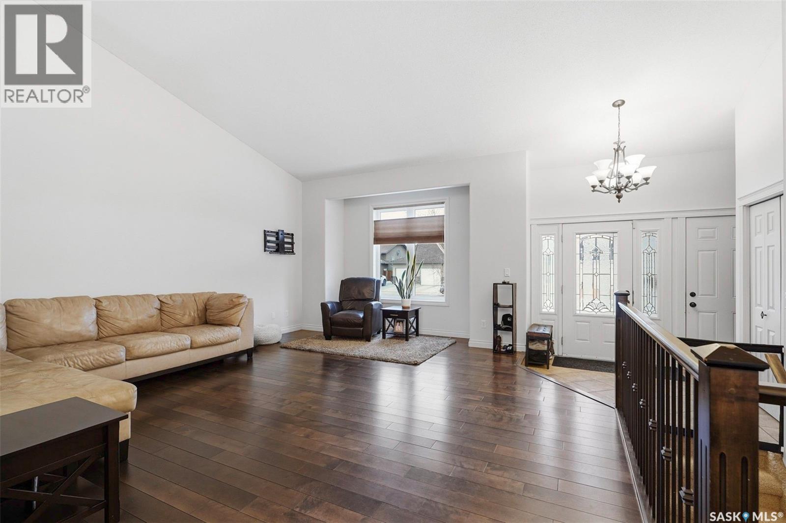 810 Rock Hill Lane, Martensville, Saskatchewan  S0K 0A2 - Photo 3 - SK028652