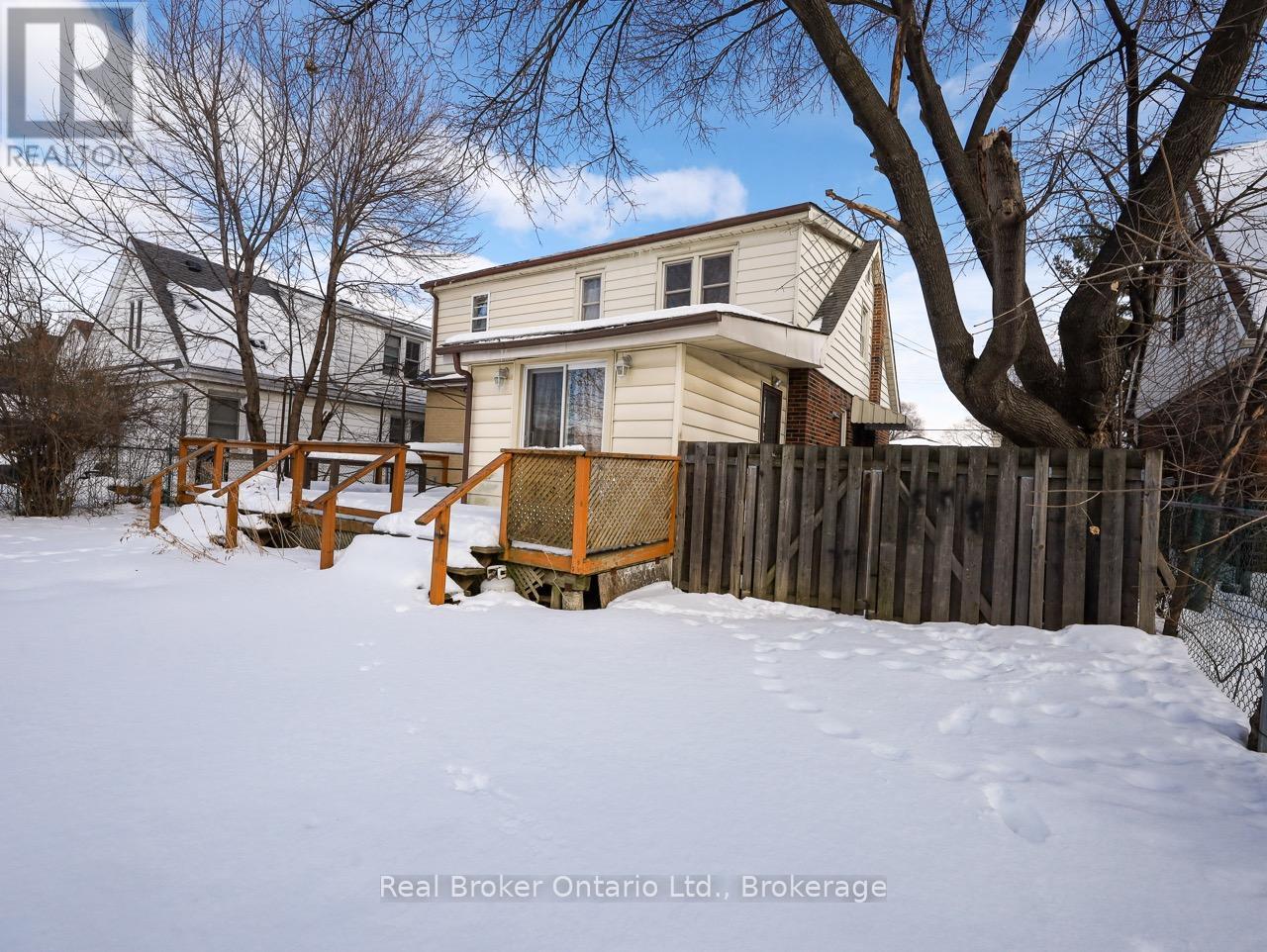 28 West 3rd Street, Hamilton, Ontario  L9C 3J7 - Photo 16 - X12793462
