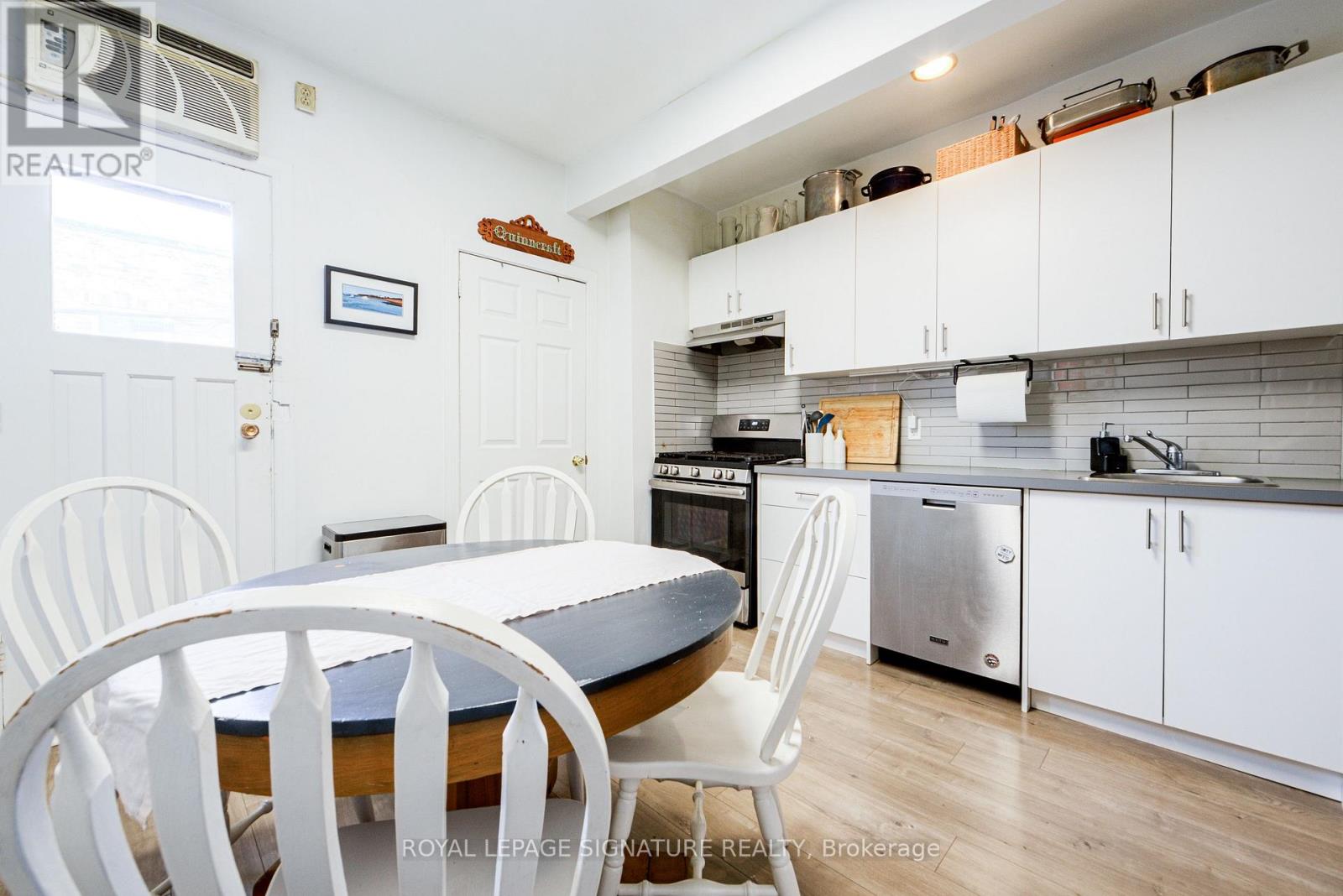 Main - 8 St Annes Road, Toronto, Ontario  M6J 2C1 - Photo 15 - C12793372