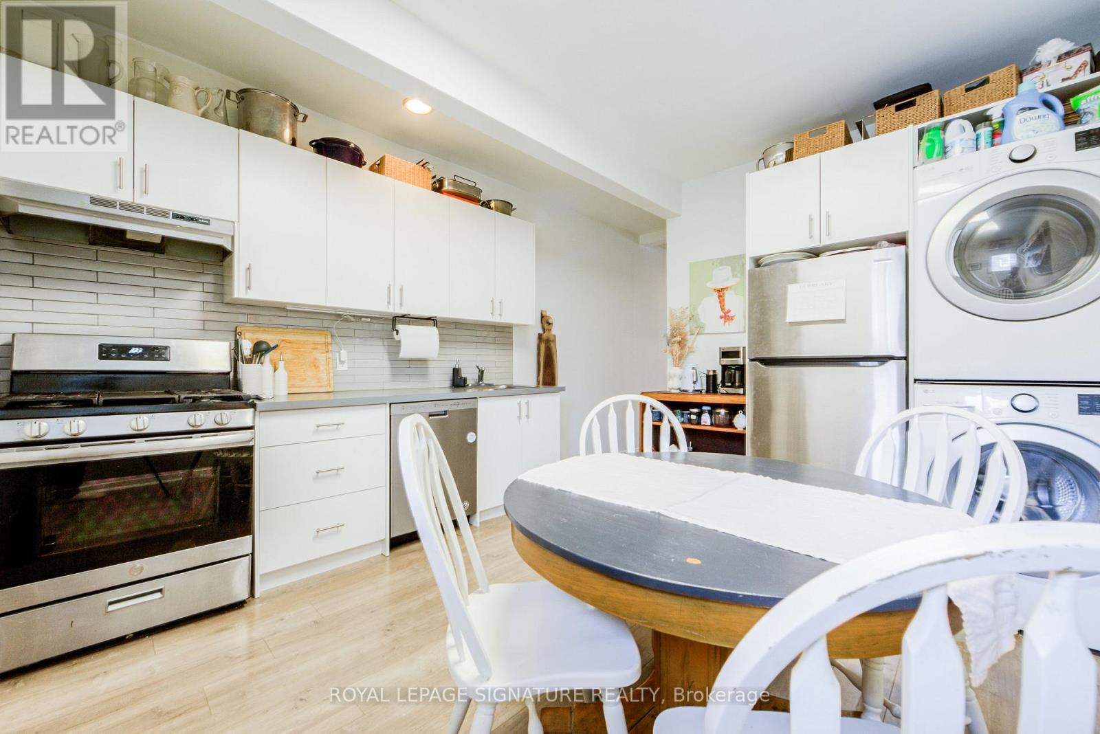 Main - 8 St Annes Road, Toronto, Ontario  M6J 2C1 - Photo 13 - C12793372