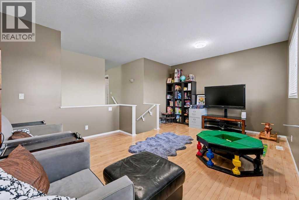 19 Copperfield Crescent Se, Calgary, Alberta  T2Z 4L5 - Photo 17 - A2286664