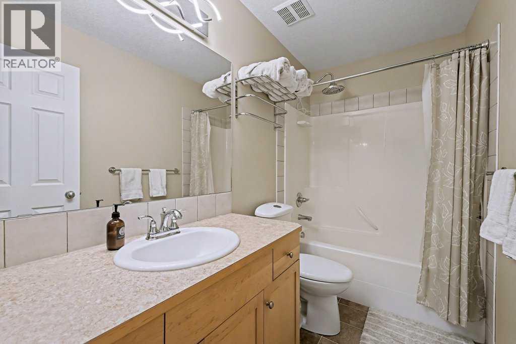 19 Copperfield Crescent Se, Calgary, Alberta  T2Z 4L5 - Photo 22 - A2286664