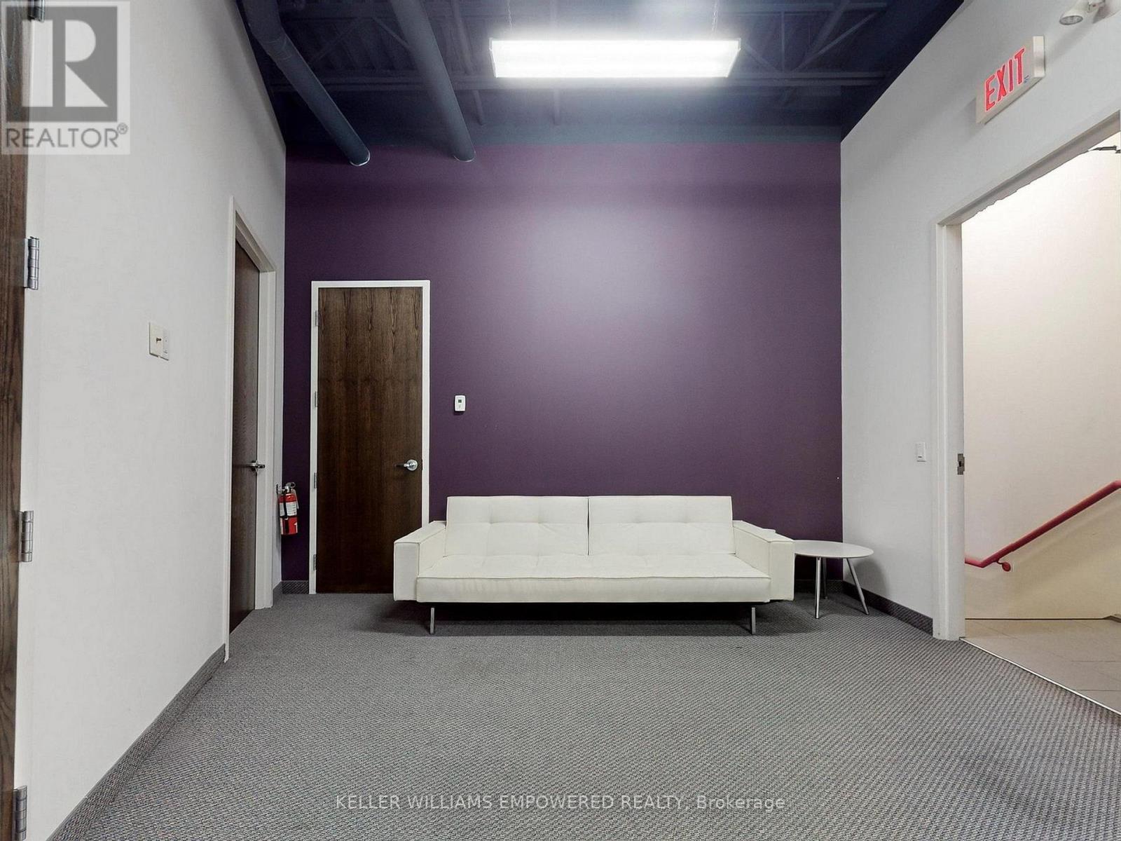 1-Upper - 999 Edgeley Boulevard, Vaughan, Ontario  L4K 5Z4 - Photo 10 - N12067712