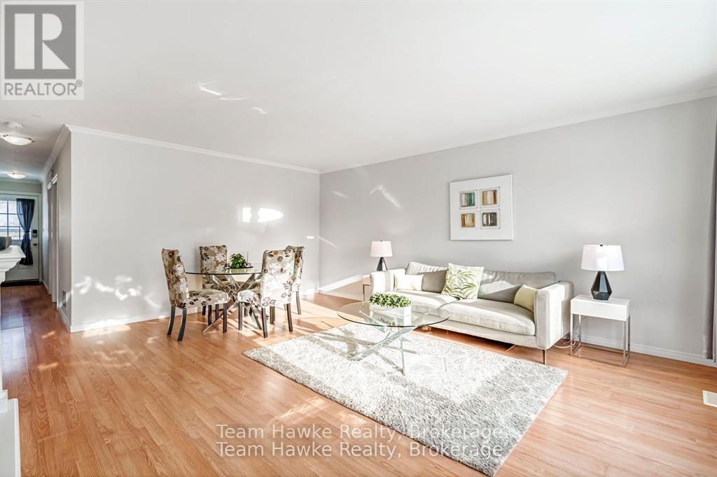 264 Kingfisher Avenue, Tay, Ontario  L0K 1R0 - Photo 5 - S12793668