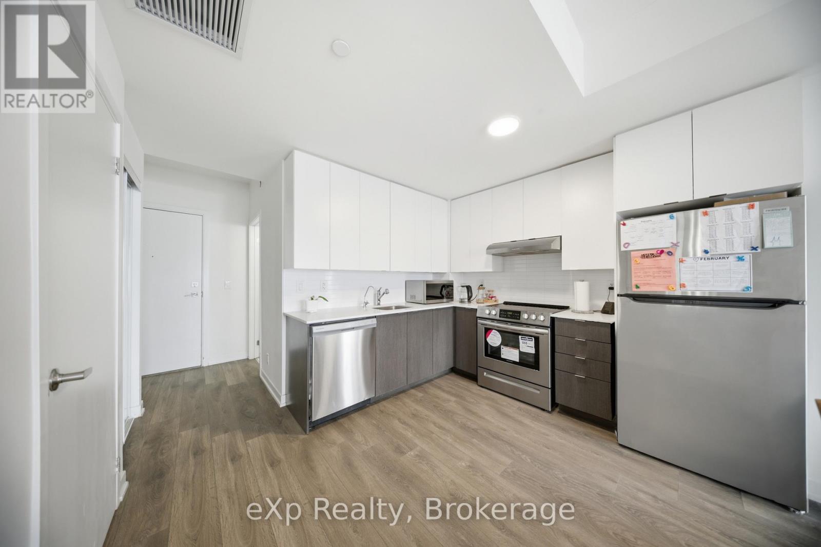 410 - 160 Canon Jackson Drive, Toronto, Ontario  M6M 0B6 - Photo 14 - W12793722