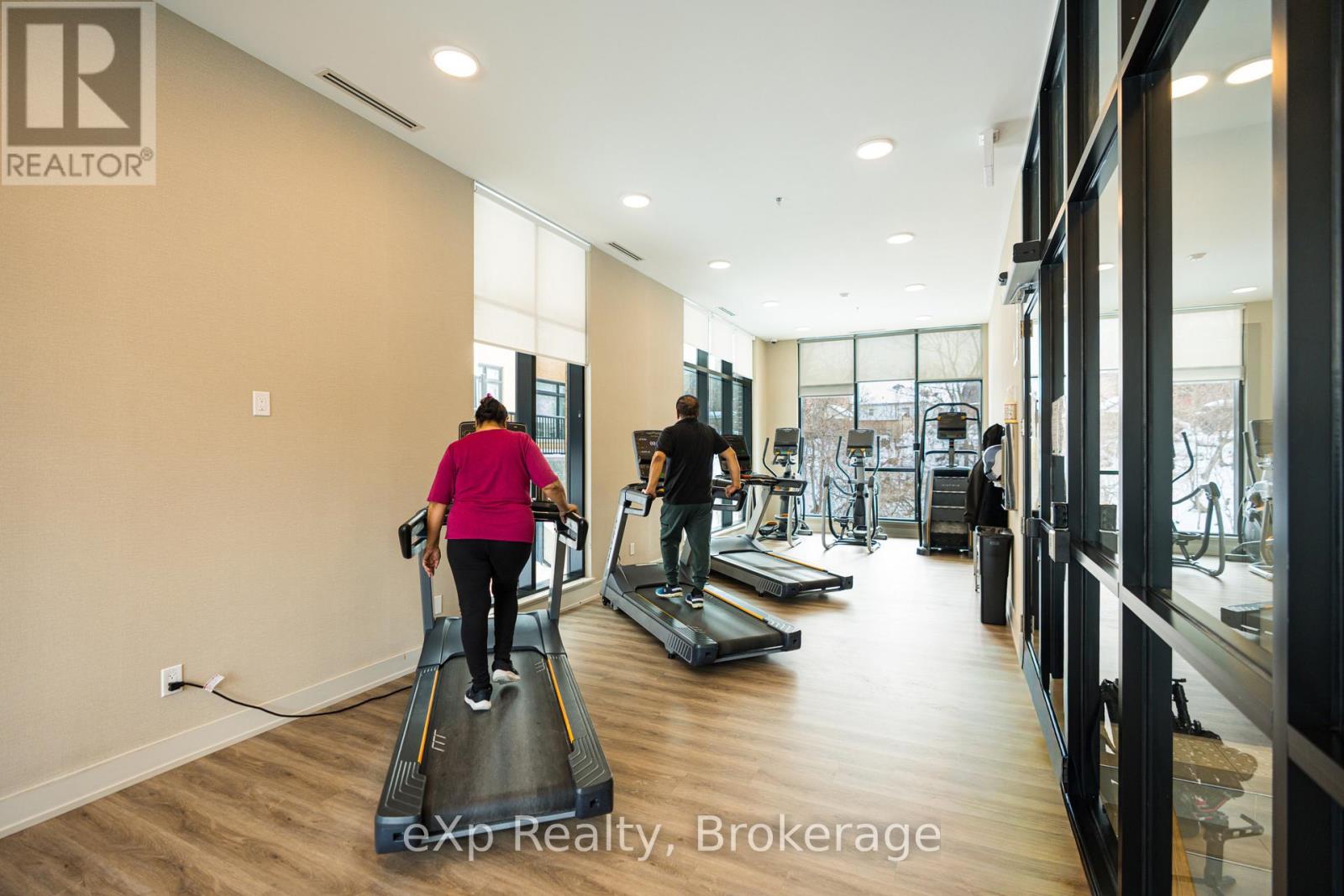 410 - 160 Canon Jackson Drive, Toronto, Ontario  M6M 0B6 - Photo 28 - W12793722