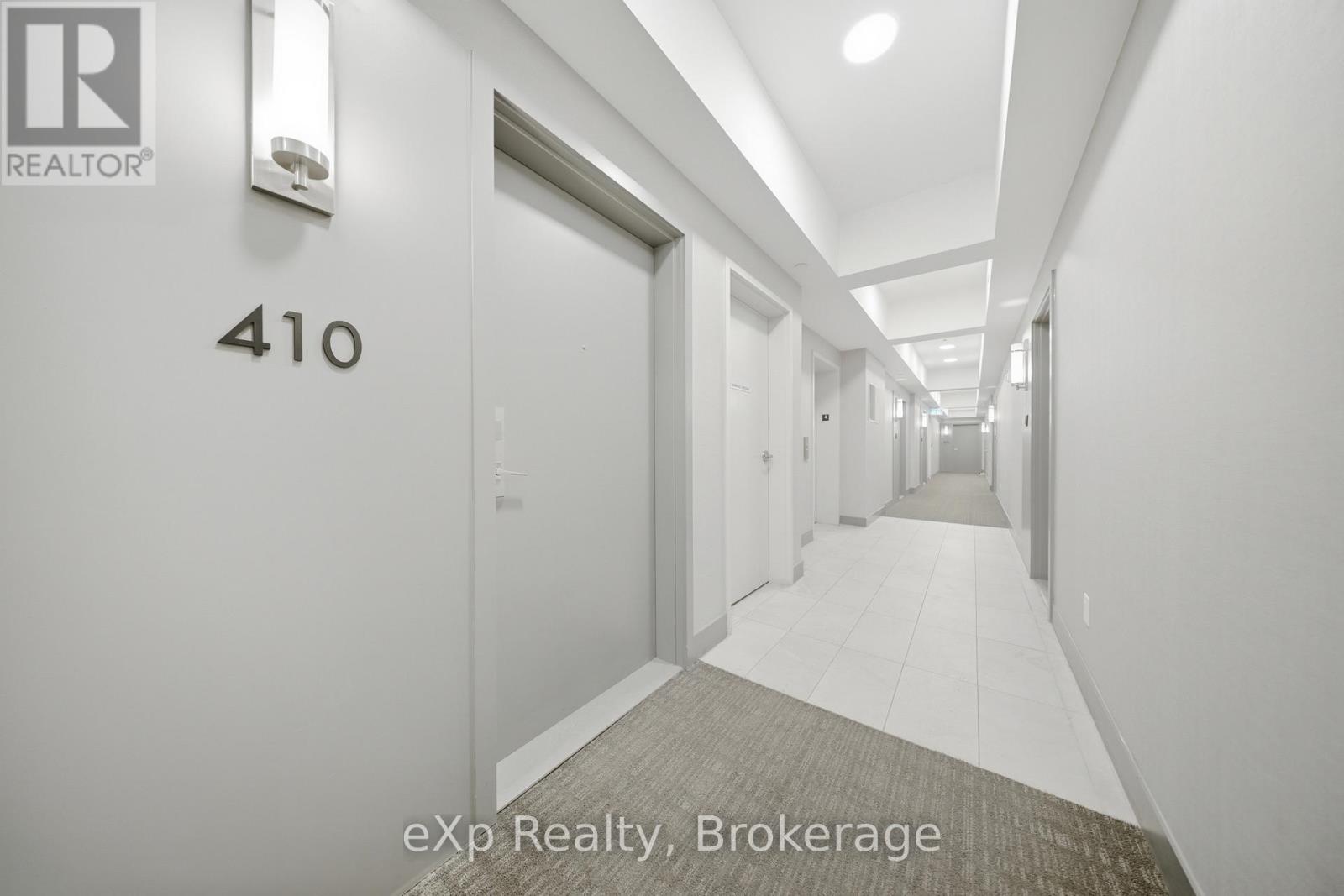 410 - 160 Canon Jackson Drive, Toronto, Ontario  M6M 0B6 - Photo 8 - W12793722