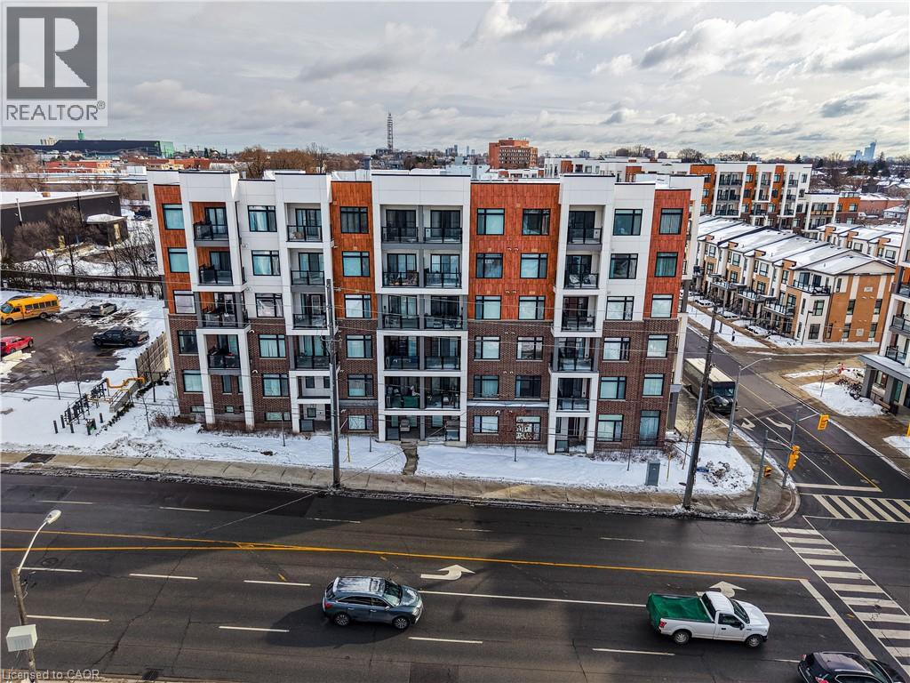 160 Canon Jackson Drive Unit# 410, Toronto, Ontario  M6M 0B6 - Photo 3 - 40805285