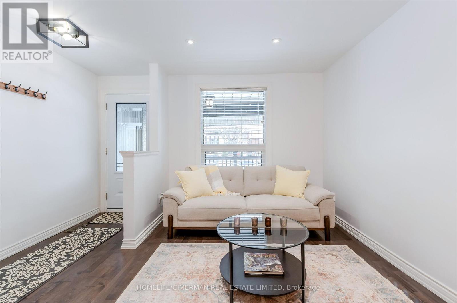 195 Torrens Avenue, Toronto, Ontario  M4J 2P6 - Photo 10 - E12792414