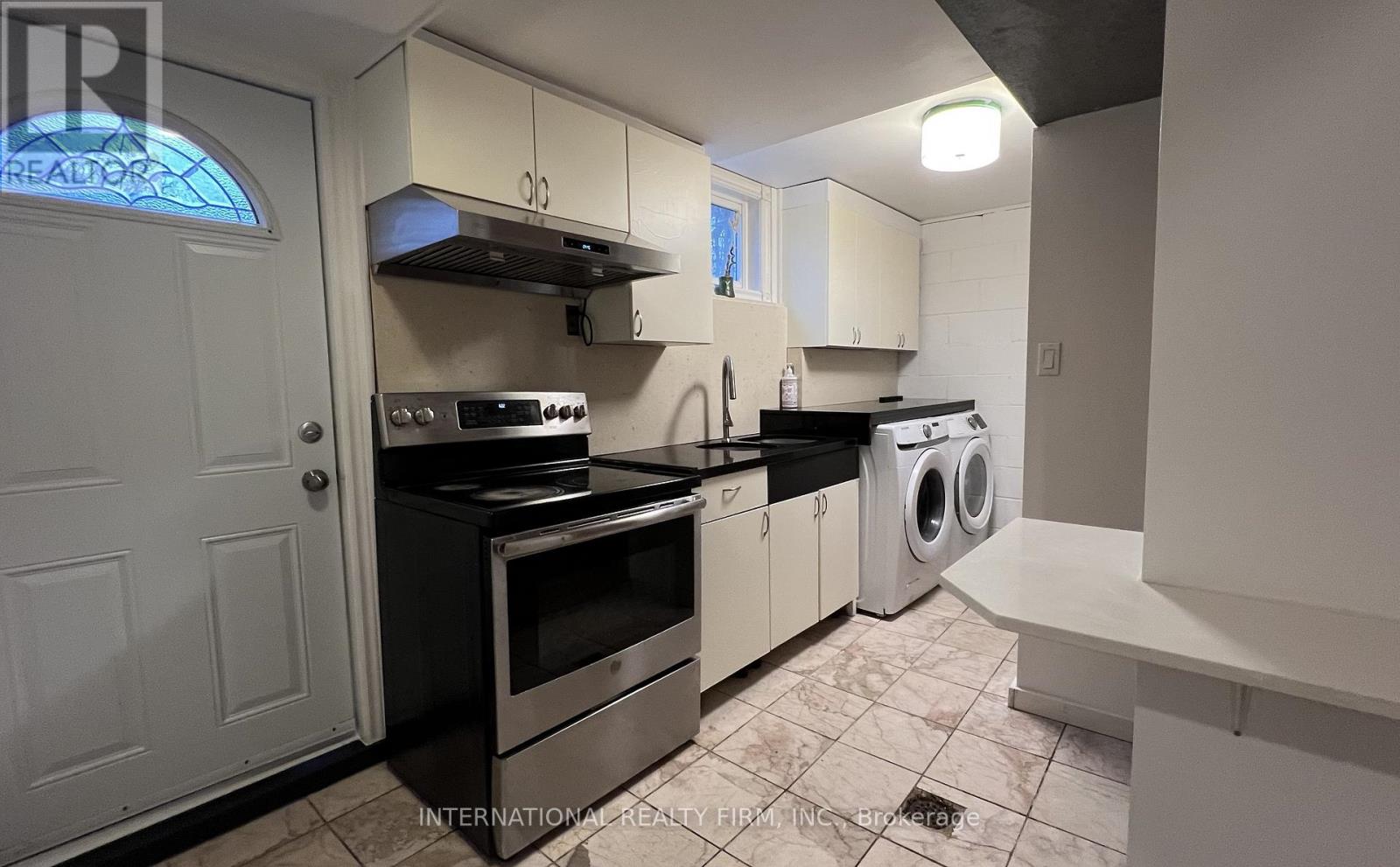Lower Unit - 11 Misthollow Square, Toronto, Ontario  M1E 4P3 - Photo 2 - E12691800
