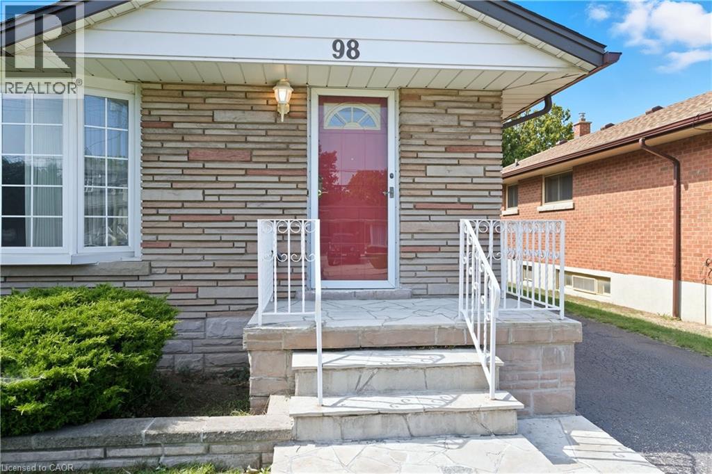 98 East 16th Street, Hamilton, Ontario  L9A 4J3 - Photo 3 - 40767422