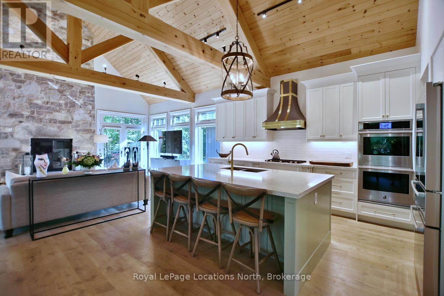 107 Stuart Court, Blue Mountains, Ontario  N0H 2P0 - Photo 14 - X12793452