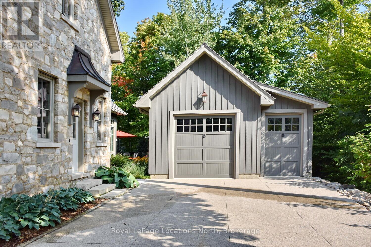 107 Stuart Court, Blue Mountains, Ontario  N0H 2P0 - Photo 3 - X12793452