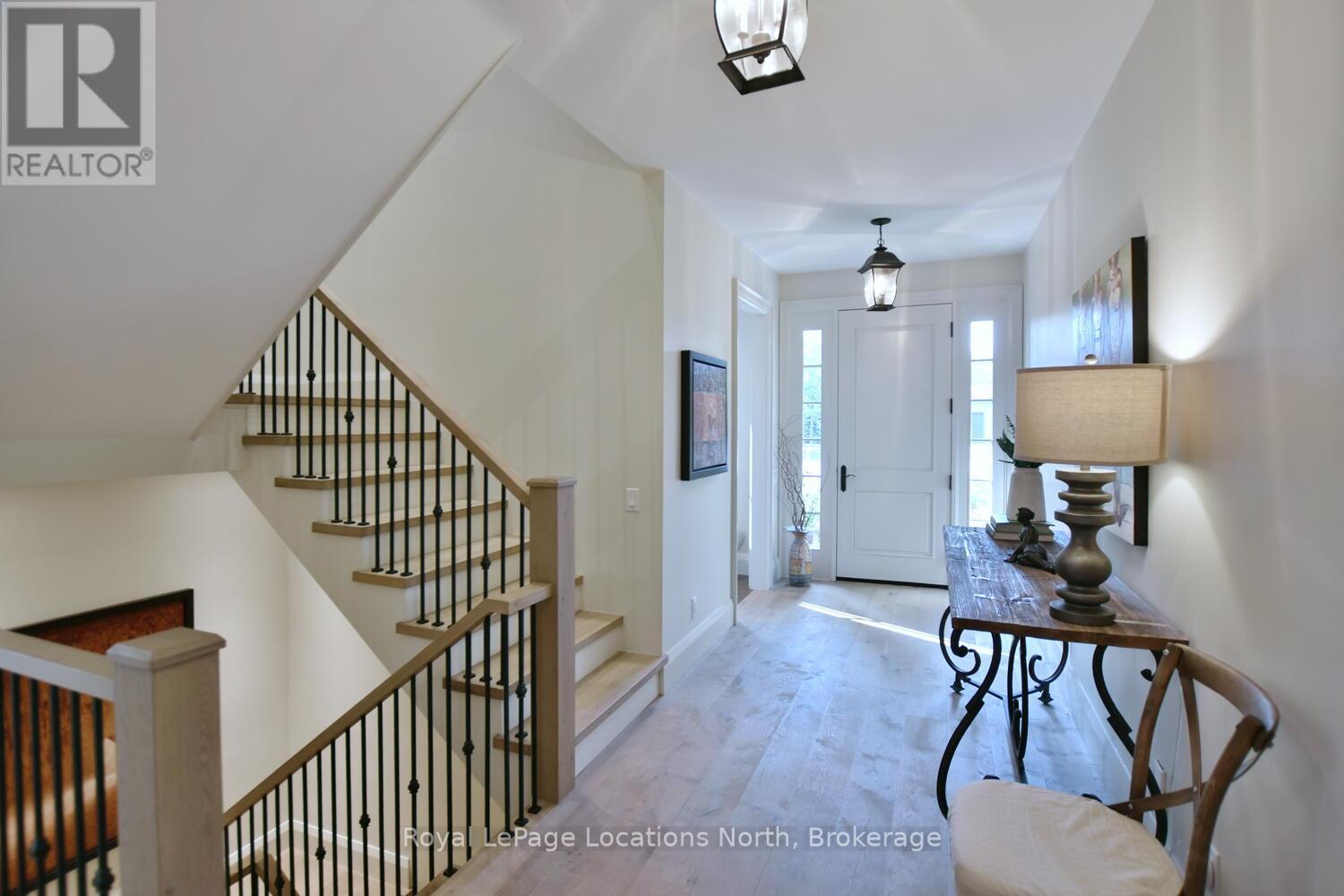 107 Stuart Court, Blue Mountains, Ontario  N0H 2P0 - Photo 4 - X12793452