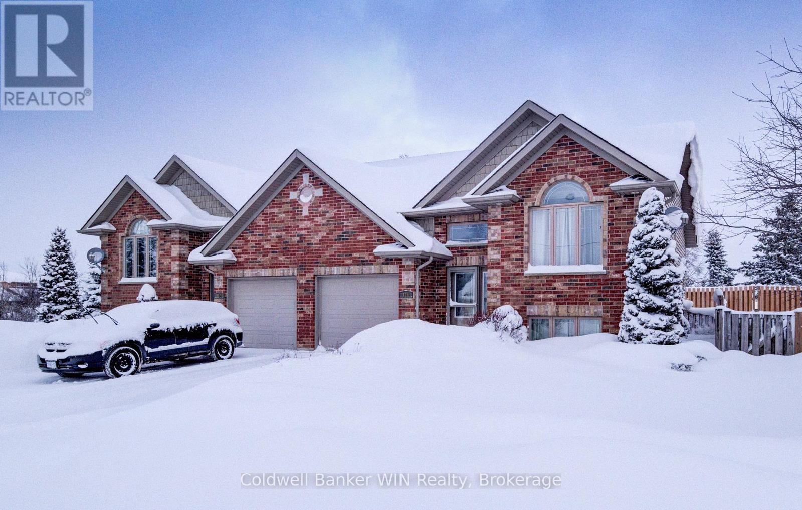 116 Church Street N, Wellington North, Ontario  N0G 2L2 - Photo 2 - X12793490