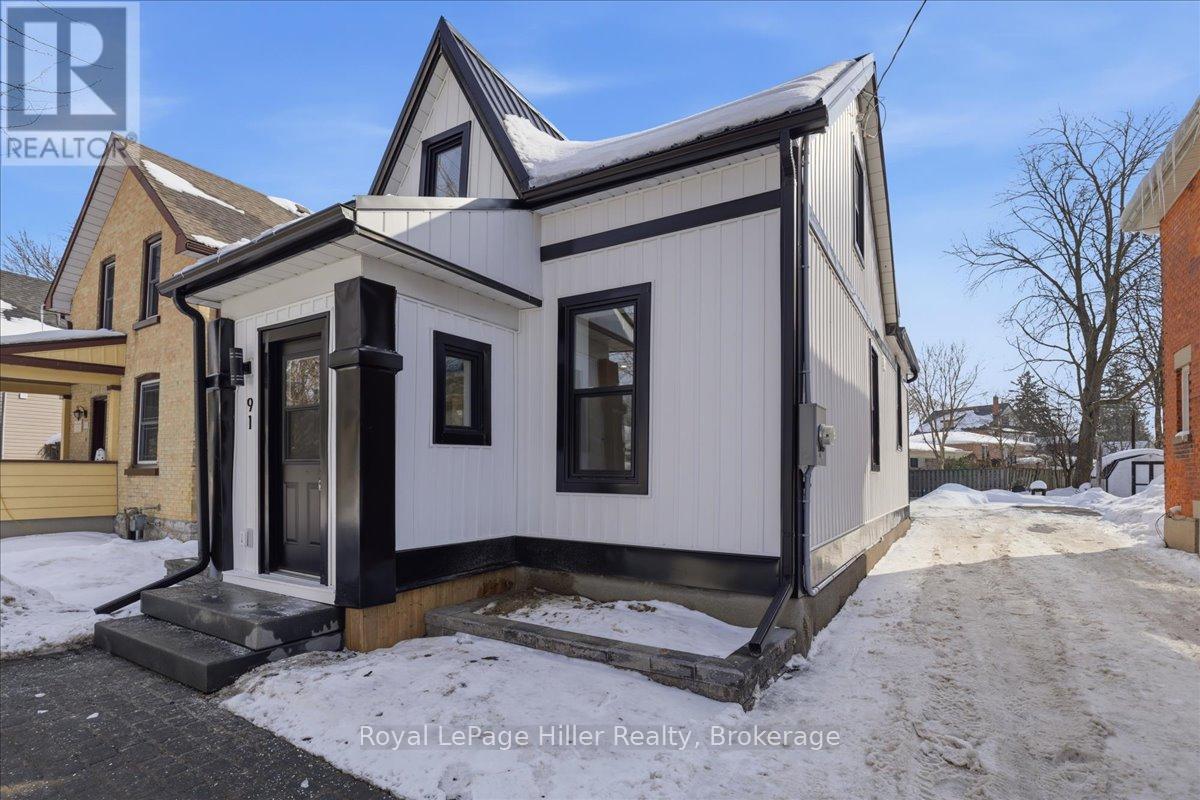 91 DUFFERIN STREET, Stratford, Ontario