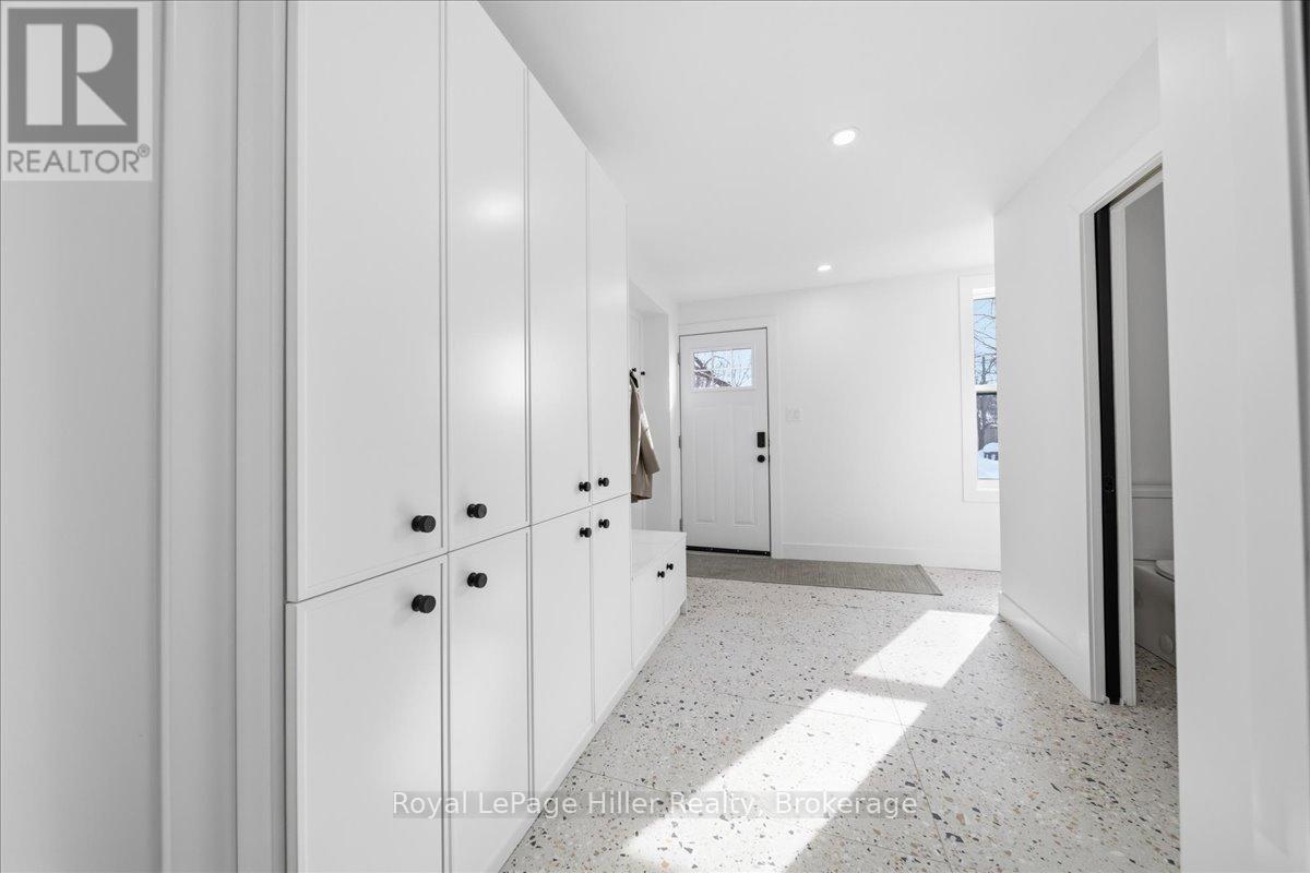 91 Dufferin Street, Stratford, Ontario  N5A 2G7 - Photo 14 - X12793568