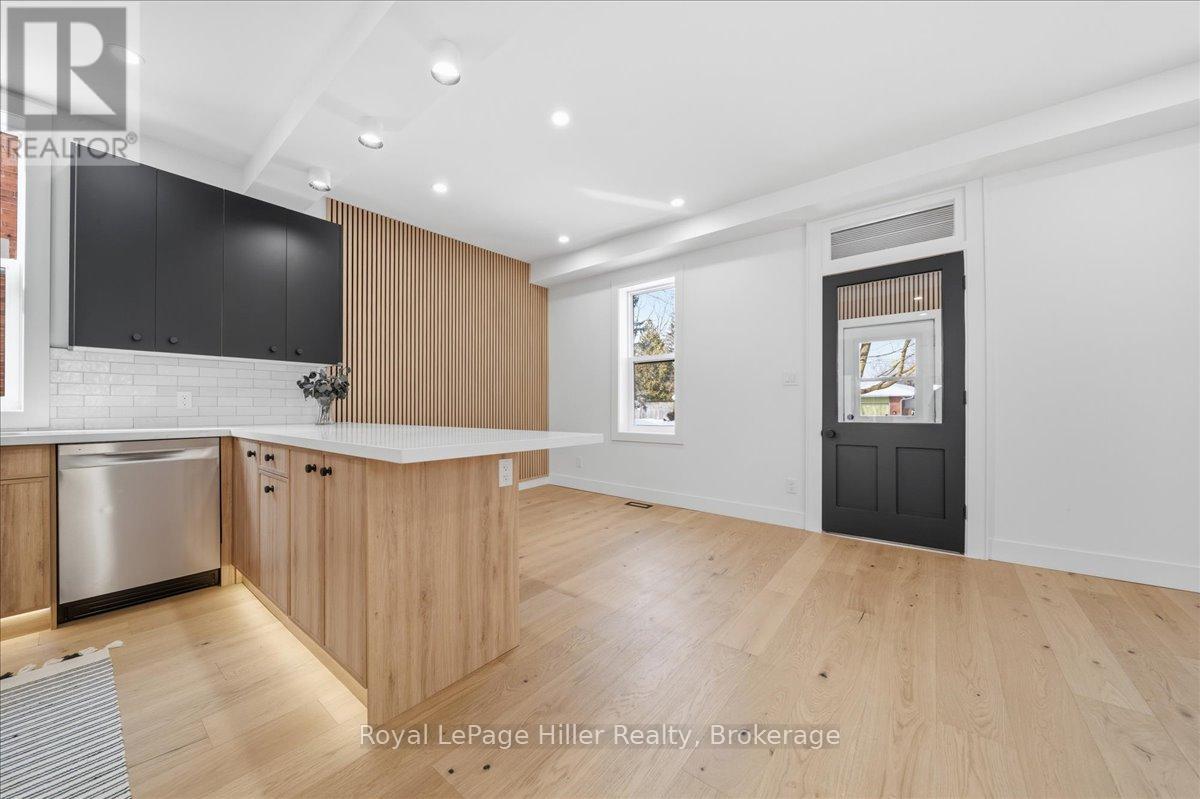 91 Dufferin Street, Stratford, Ontario  N5A 2G7 - Photo 16 - X12793568