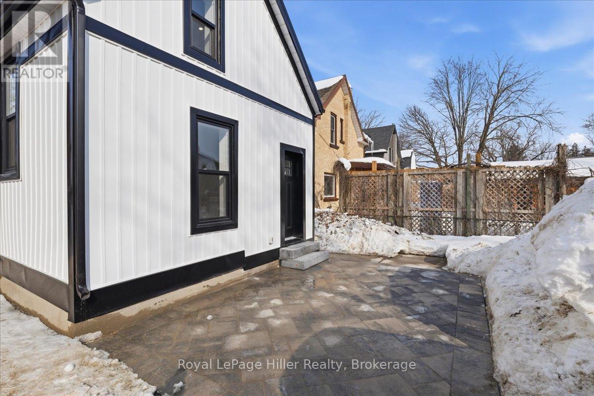 91 Dufferin Street, Stratford, Ontario  N5A 2G7 - Photo 7 - X12793568