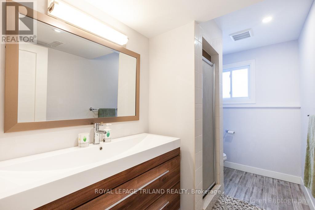 373 Blue Forest Drive, London North, Ontario  N6G 3K1 - Photo 29 - X12793608