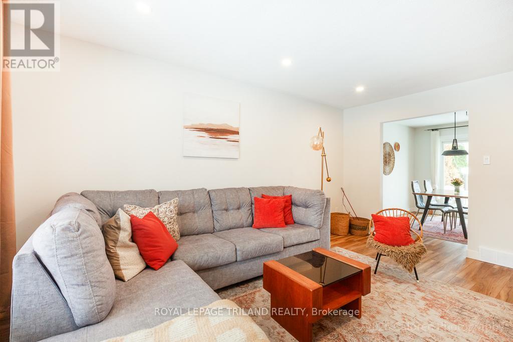 373 Blue Forest Drive, London North, Ontario  N6G 3K1 - Photo 5 - X12793608