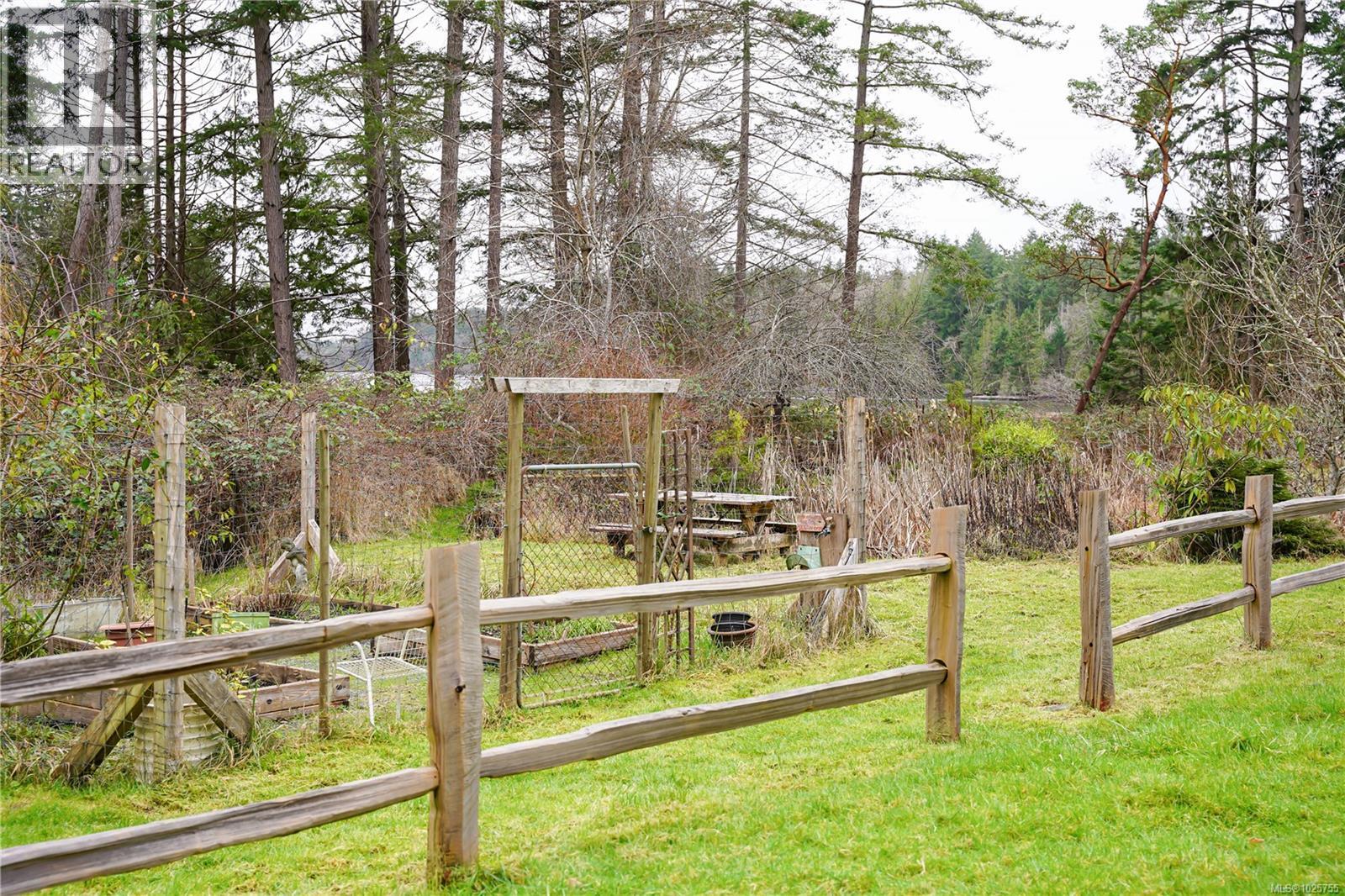 89 Pilkey Point Rd, Thetis Island, British Columbia  V0R 2Y0 - Photo 10 - 1025755