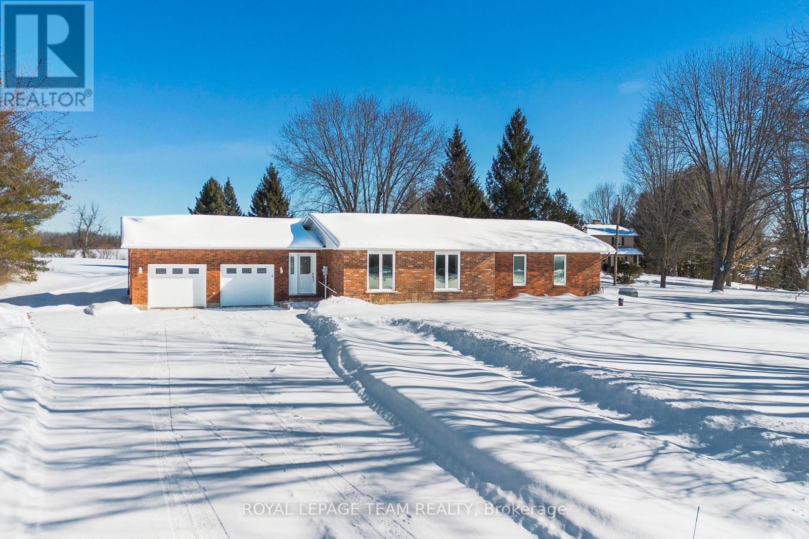 1667 River Road, Ottawa, Ontario  K4M 1B4 - Photo 1 - X12793624