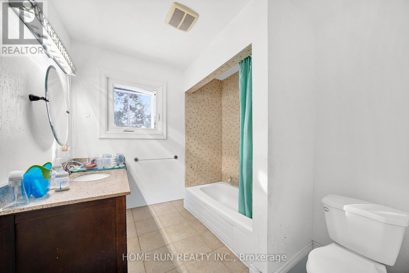 546 Donald Street, Ottawa, Ontario  K1K 1L7 - Photo 24 - X12793692