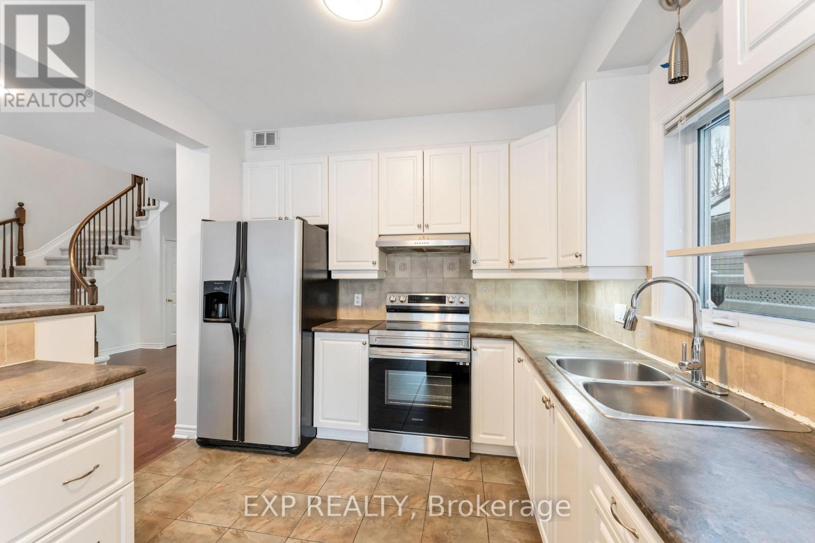 119 Anfield Crescent, Ottawa, Ontario  K2G 7B7 - Photo 18 - X12793758