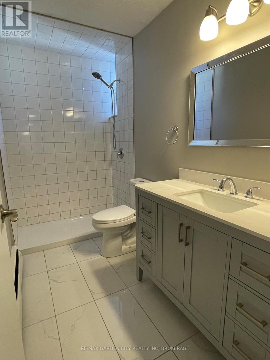 151 Plymouth Road, Welland (Lincoln/crowland), Ontario  L3B 3C8 - Photo 12 - X12793712