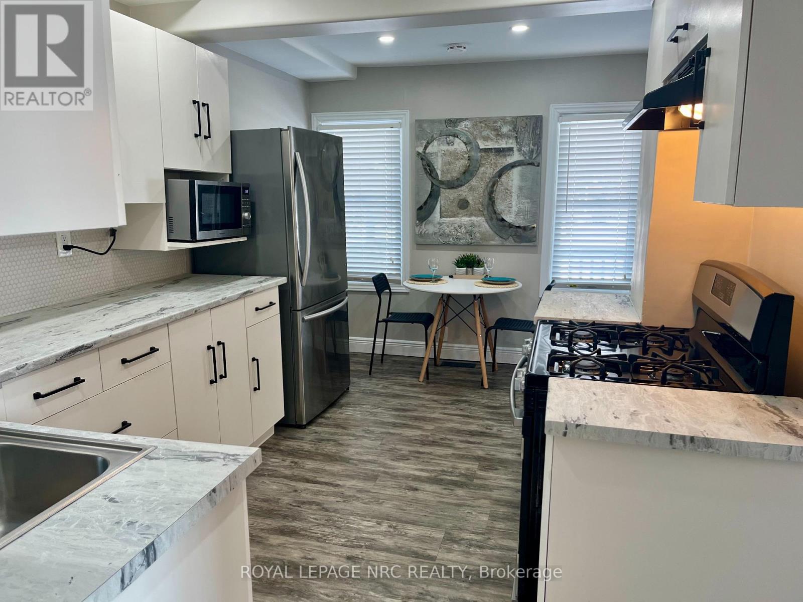 17 Windsor Avenue, Fort Erie, Ontario  L2A 5L8 - Photo 12 - X12793724