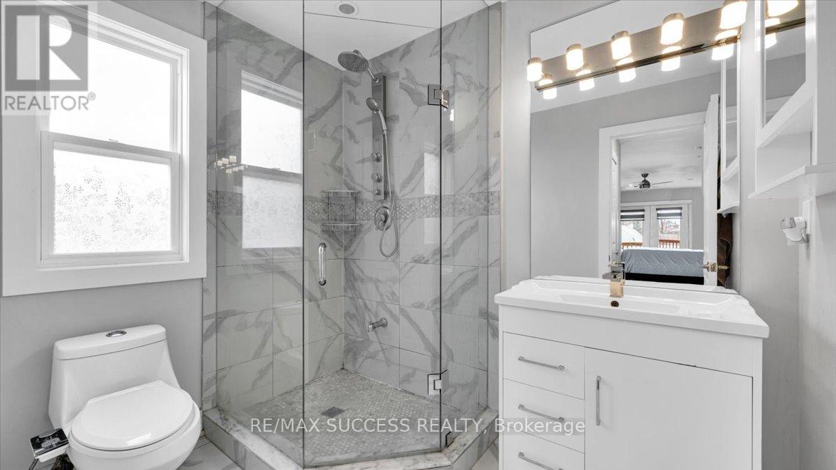 30 Maple Ave N Avenue, Mississauga, Ontario  L5H 2S1 - Photo 20 - W12789064