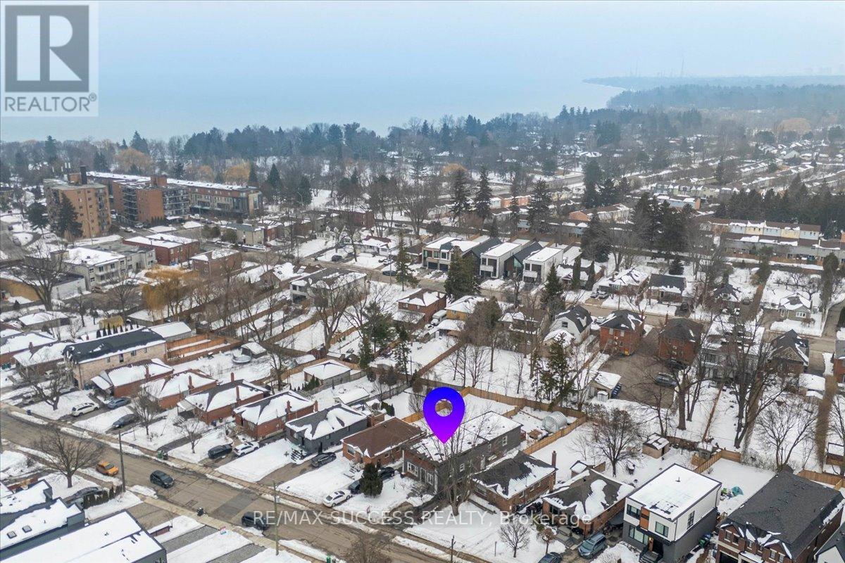 30 Maple Ave N Avenue, Mississauga, Ontario  L5H 2S1 - Photo 39 - W12789064