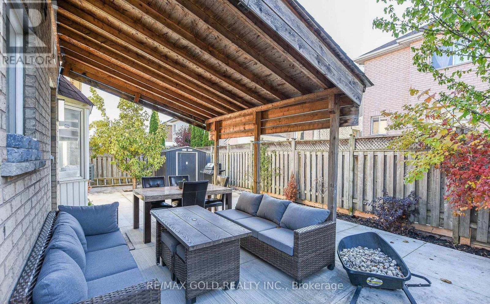 10 Leopard Gate, Brampton (Sandringham-Wellington), Ontario  L6R 2E5 - Photo 44 - W12792766