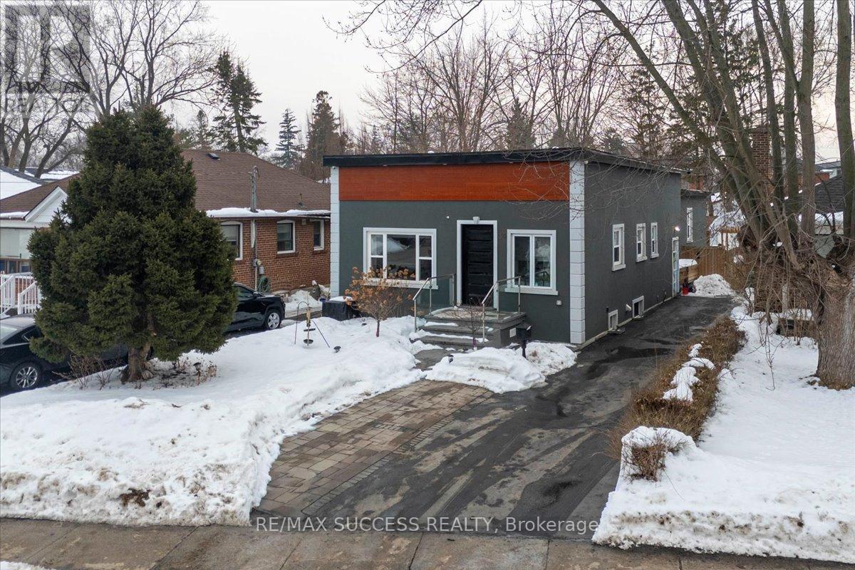 30 Maple Ave N Avenue, Mississauga, Ontario  L5H 2S1 - Photo 42 - W12789064