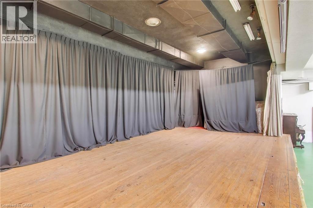 1974 King Street E, Hamilton, Ontario  L8K 1W3 - Photo 33 - 40765266