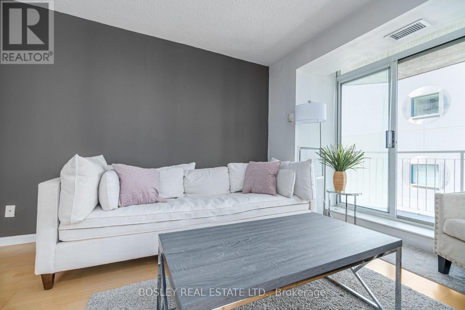 713 - 18 Stafford Street, Toronto, Ontario  M5V 3W4 - Photo 6 - C12793474