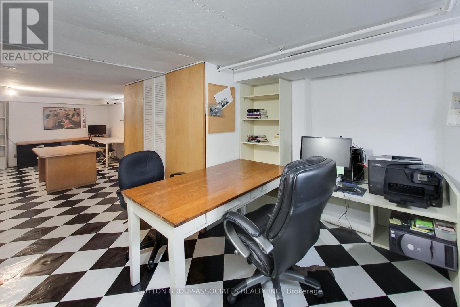 27 Tyrrel Avenue, Toronto (Wychwood), Ontario  M6G 2G1 - Photo 43 - C12793566