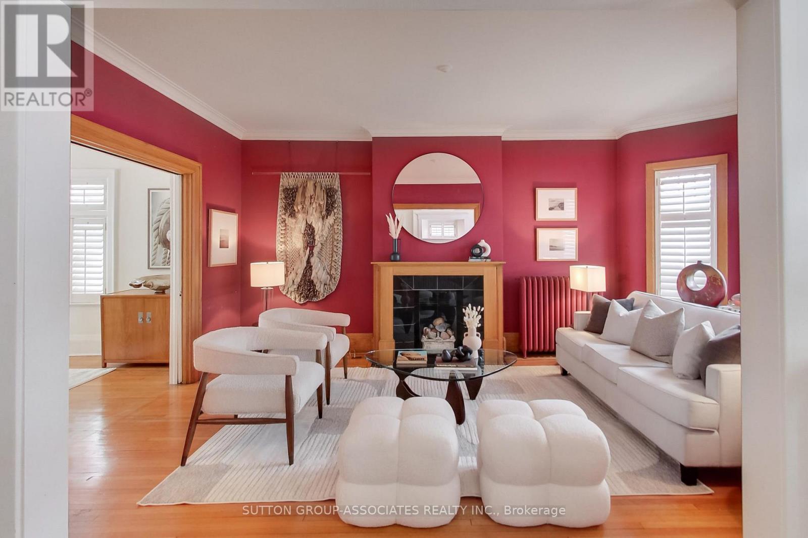 27 Tyrrel Avenue, Toronto (Wychwood), Ontario  M6G 2G1 - Photo 6 - C12793566