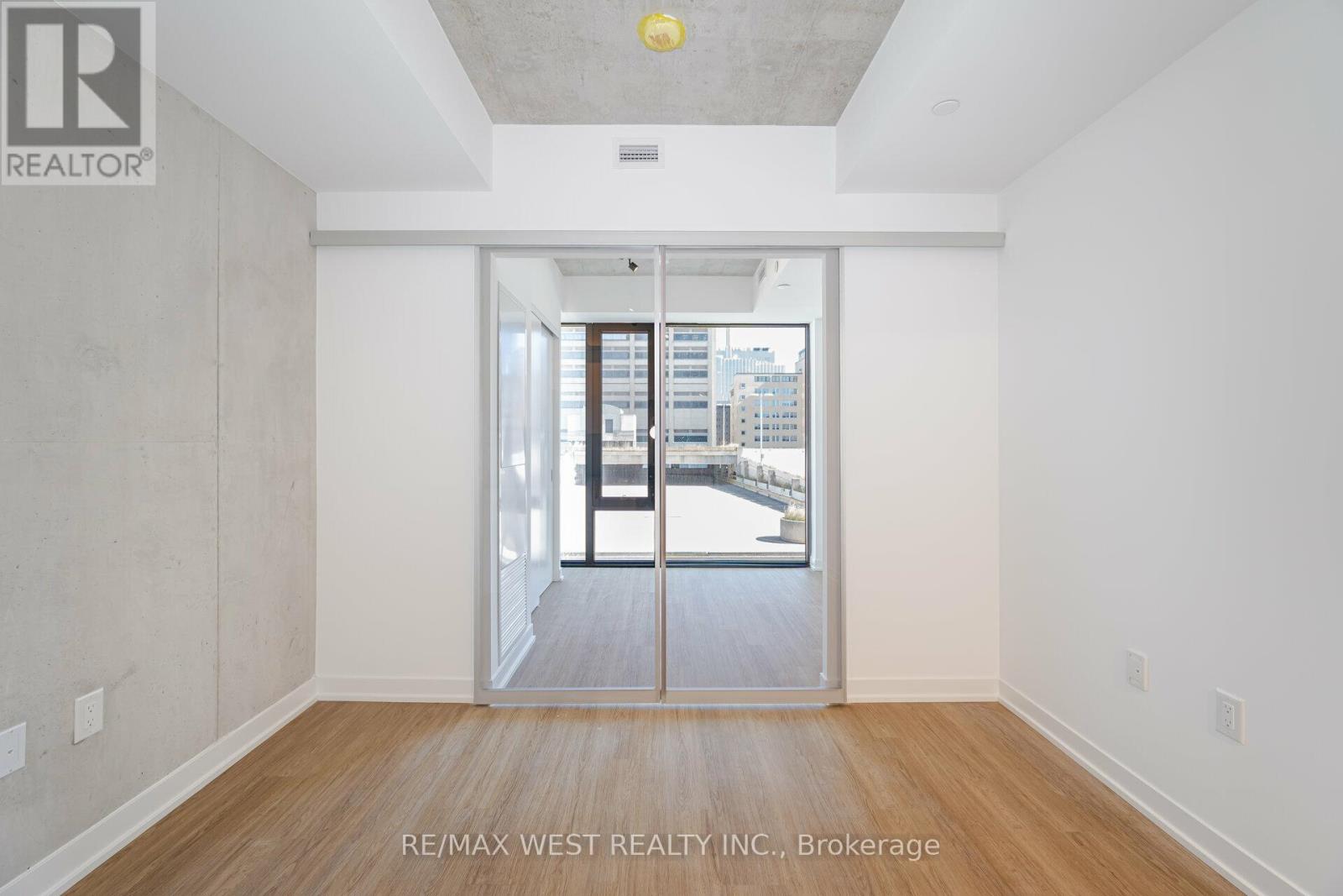 611 - 195 Mccaul Street, Toronto, Ontario  M5T 1W6 - Photo 15 - C12793574