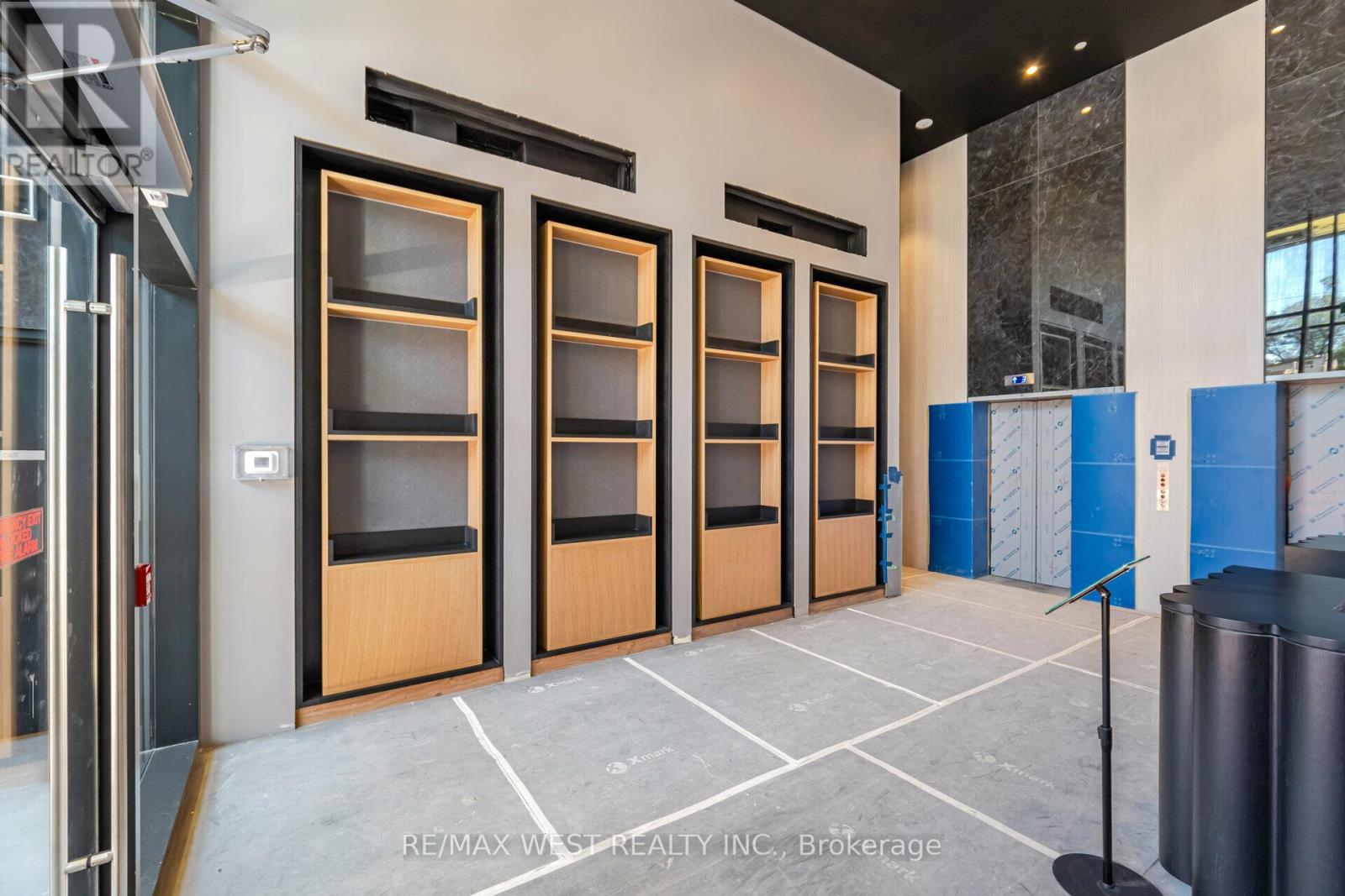 611 - 195 Mccaul Street, Toronto, Ontario  M5T 1W6 - Photo 2 - C12793574