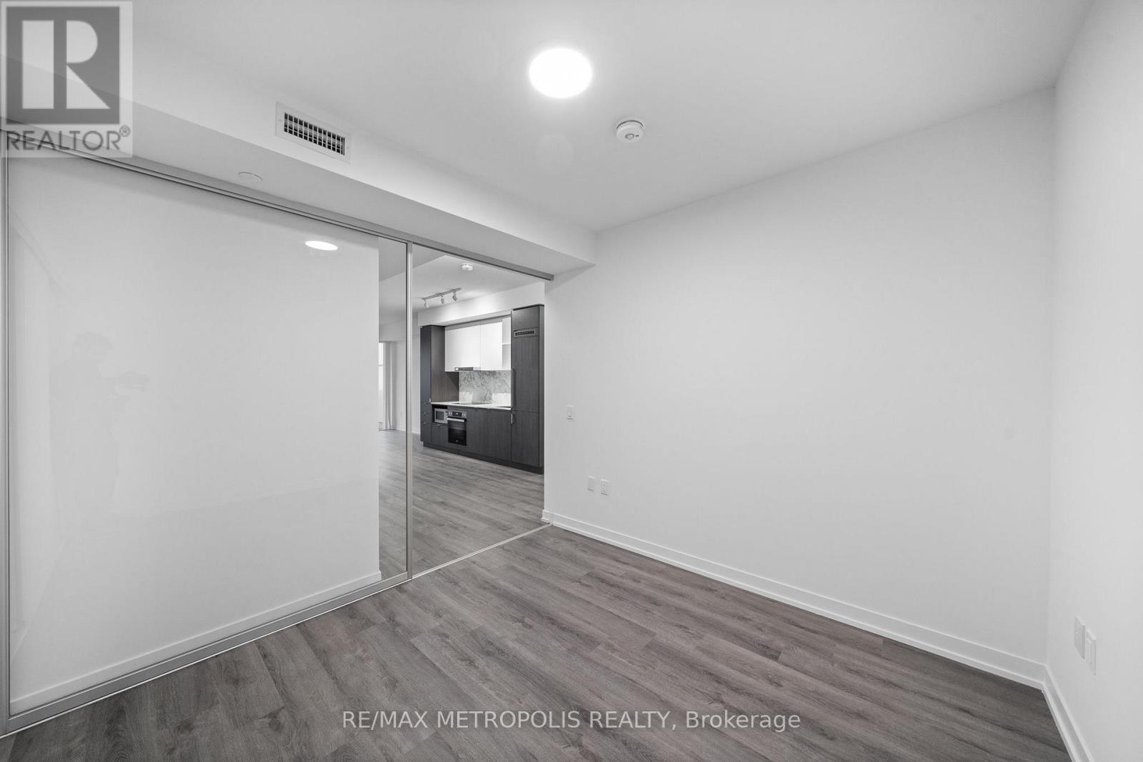 6208 - 138 Downes Street, Toronto, Ontario  M5E 0E4 - Photo 10 - C12793646