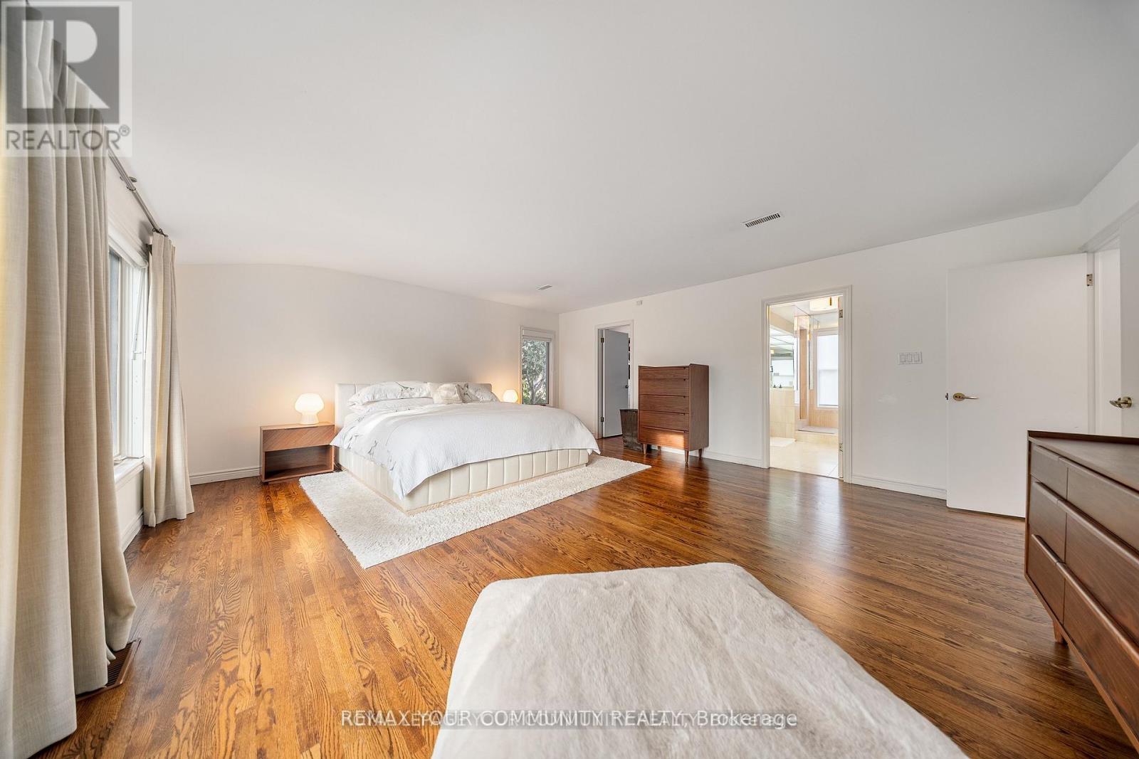 154 Old Yonge Street, Toronto, Ontario  M2P 1P9 - Photo 28 - C12793750