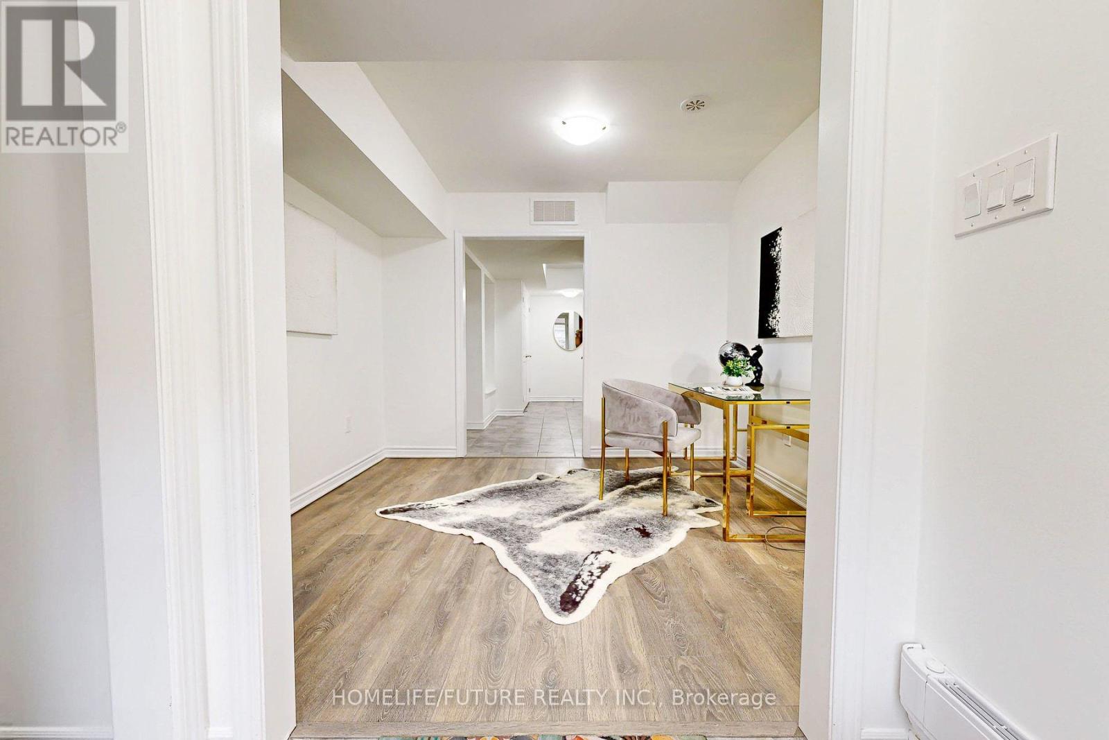 64 Ayers Crescent, Toronto, Ontario  M1L 0J4 - Photo 4 - E12793472