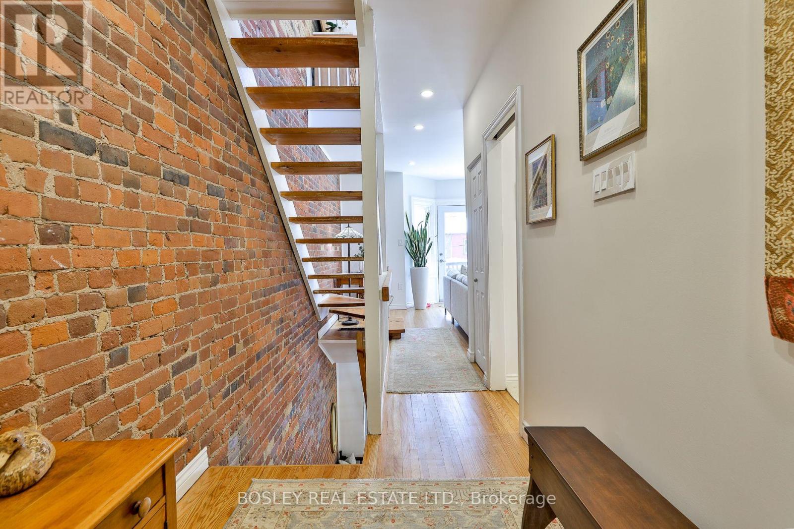 19 Ravina Crescent, Toronto, Ontario  M4J 3L9 - Photo 15 - E12793476