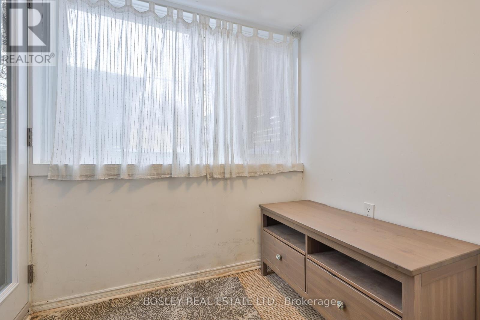 19 Ravina Crescent, Toronto, Ontario  M4J 3L9 - Photo 33 - E12793476