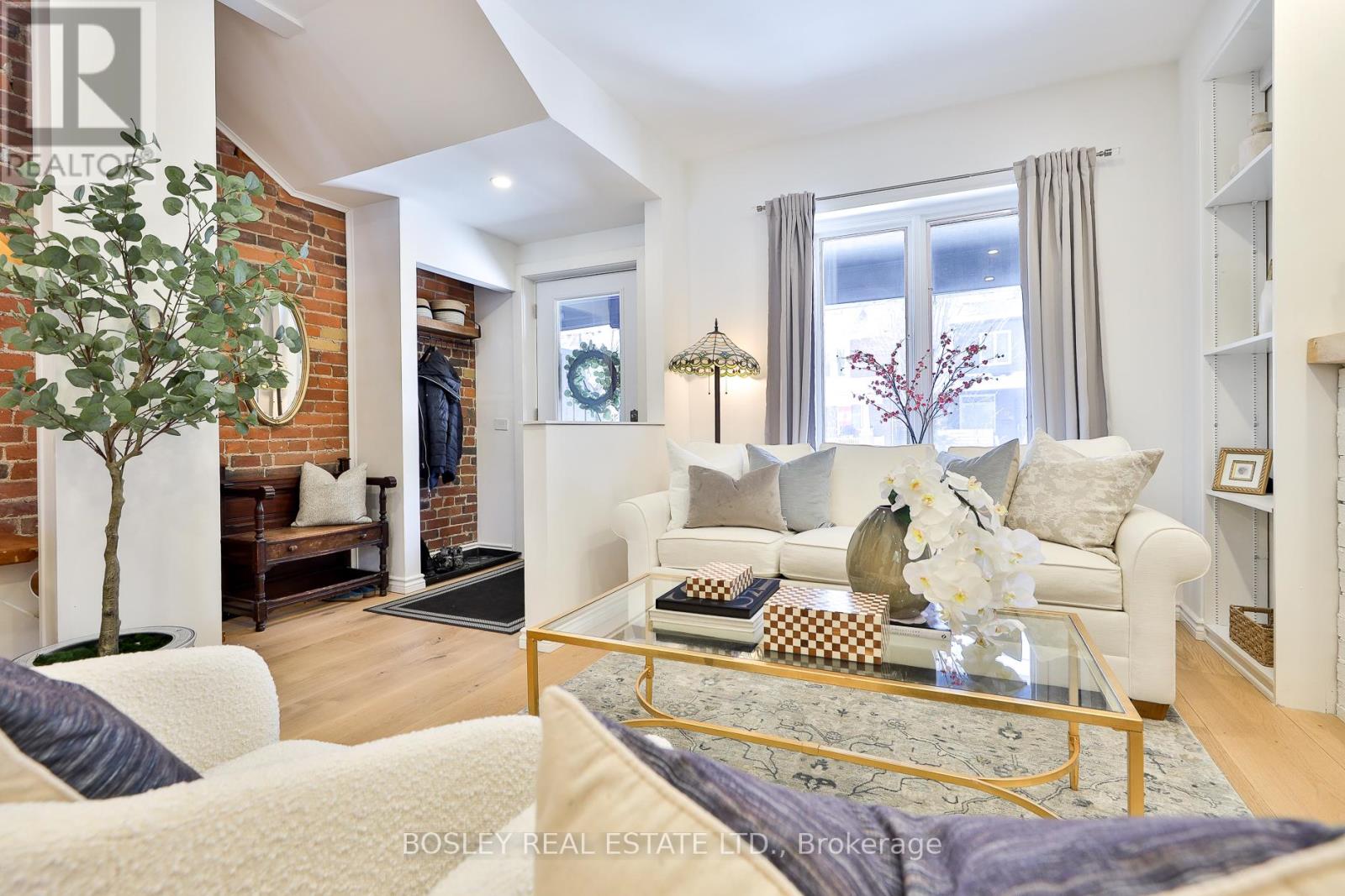 19 Ravina Crescent, Toronto, Ontario  M4J 3L9 - Photo 5 - E12793476