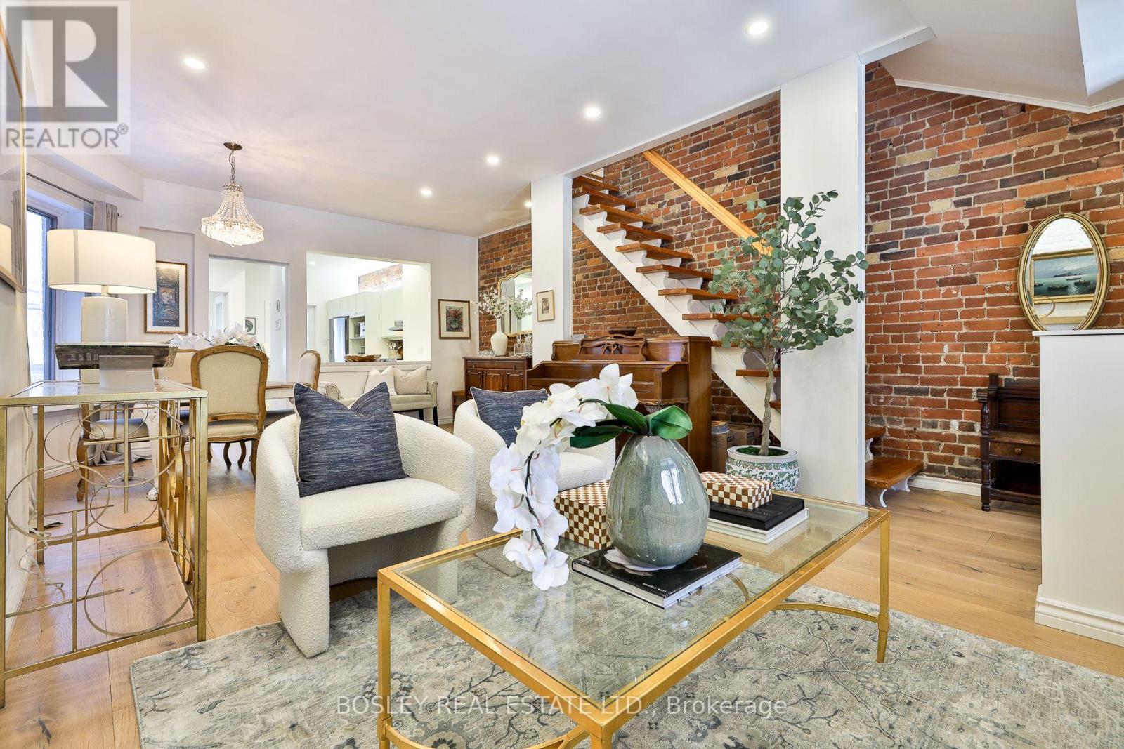 19 Ravina Crescent, Toronto, Ontario  M4J 3L9 - Photo 6 - E12793476